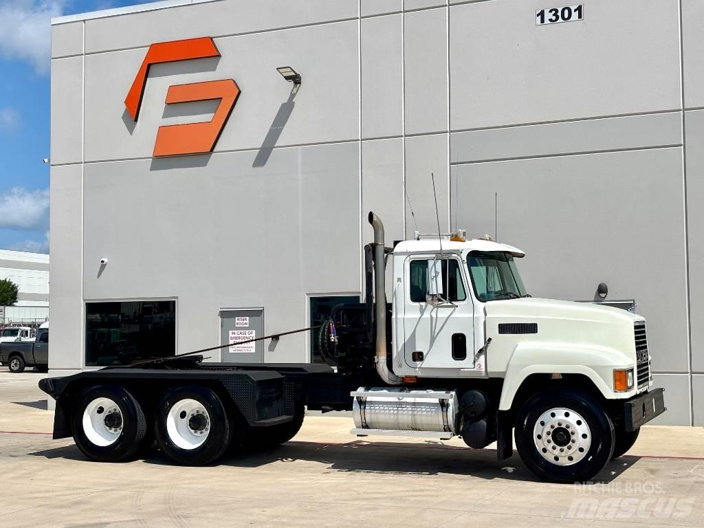 Mack CH 613 Camion dépannage