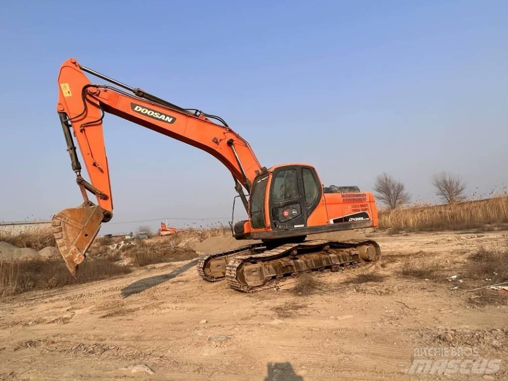 Doosan DX225LC-9C Pelle sur chenilles