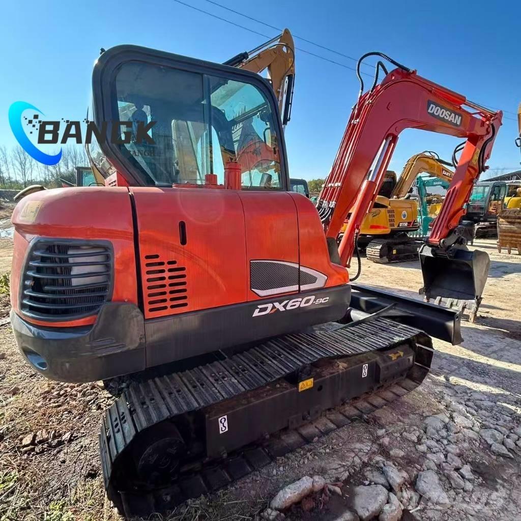 Doosan DX 60 Mini pelle < 7t