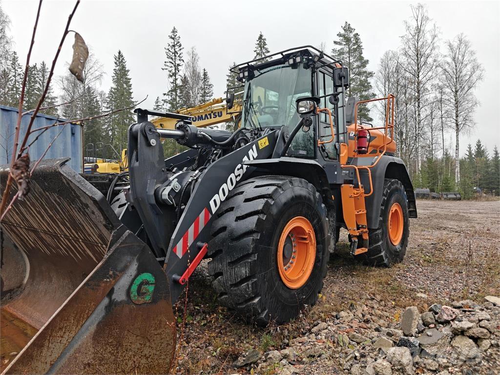 Doosan DL380-7 Chargeuse sur pneus