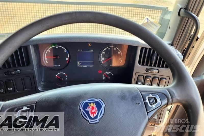 Scania G460 Autre camion