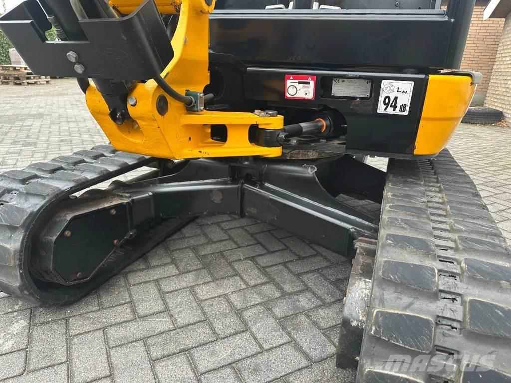 JCB 8026 CTS Mini pelle < 7t