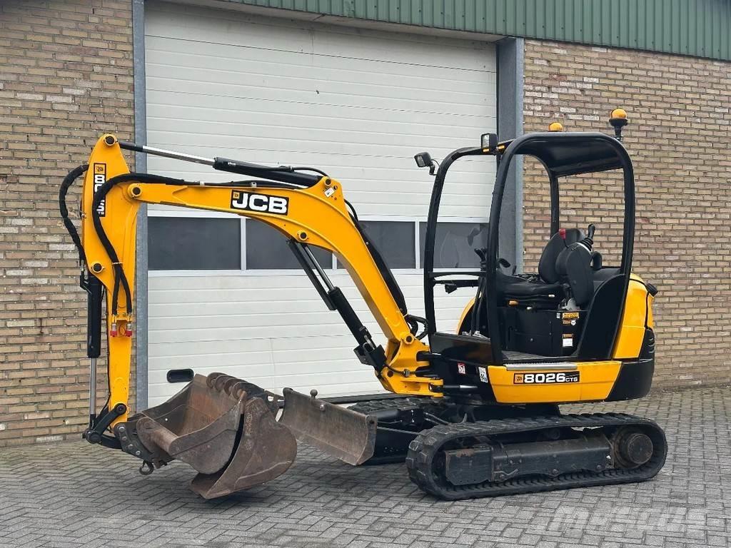 JCB 8026 CTS Mini pelle < 7t