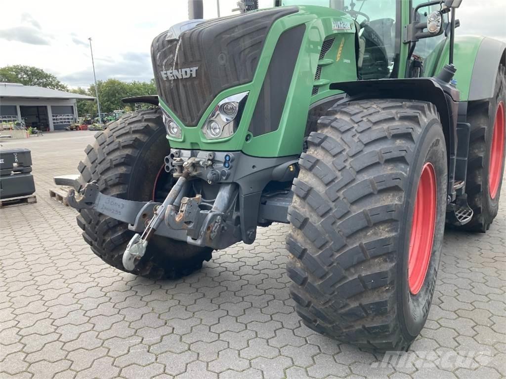 Fendt 824 Vario S4 Tracteur