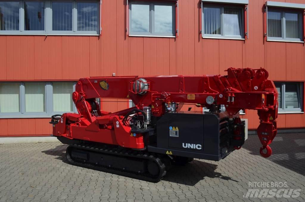 Unic URW-806 Mini grue