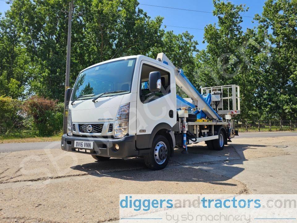 Nissan NT400 Camion nacelle