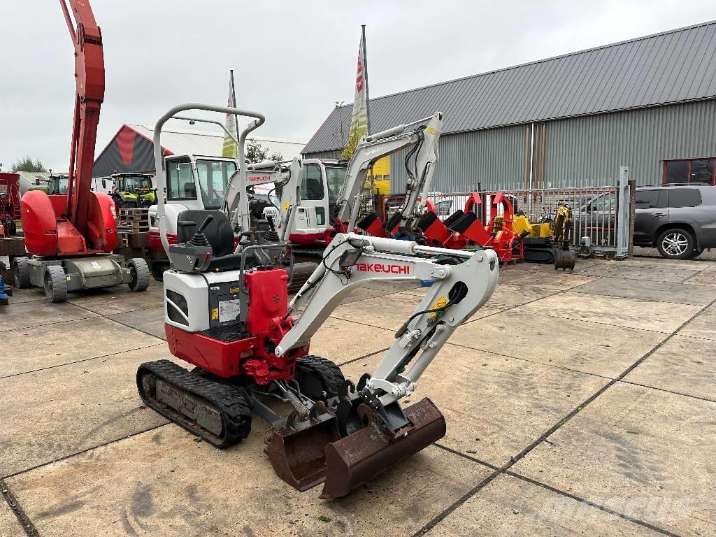 Takeuchi TB 210 R Mini pelle < 7t