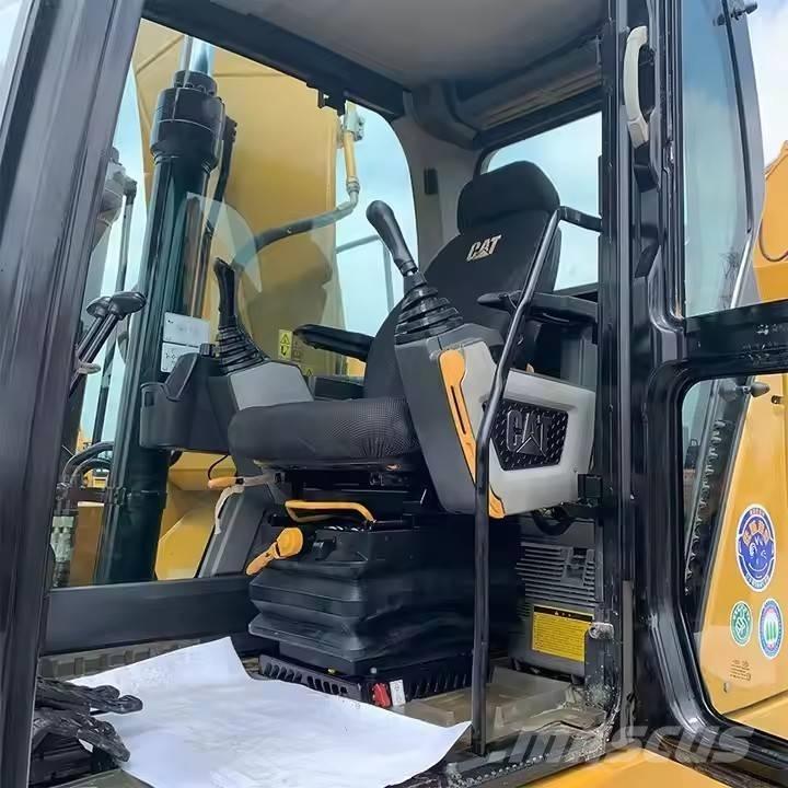 CAT 320 GC Pelle sur chenilles