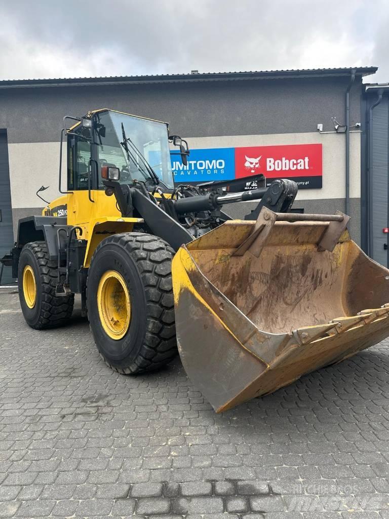 Komatsu WA 250 PZ-6 Chargeuse sur pneus