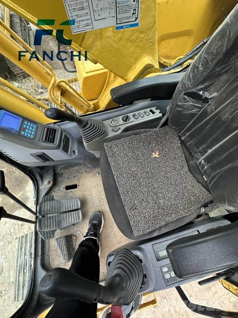 Komatsu PC 220 Pelle sur chenilles