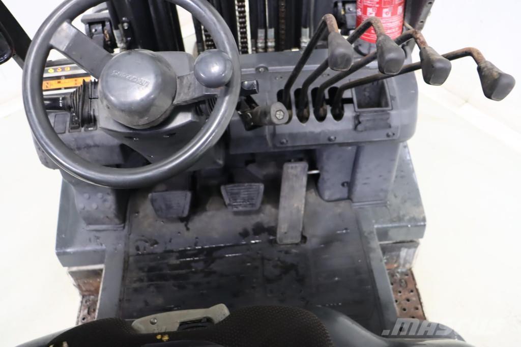 Nissan U1D2A20LQ Chariots GPL