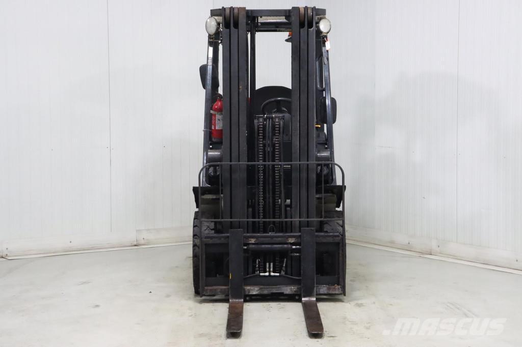 Nissan U1D2A20LQ Chariots GPL