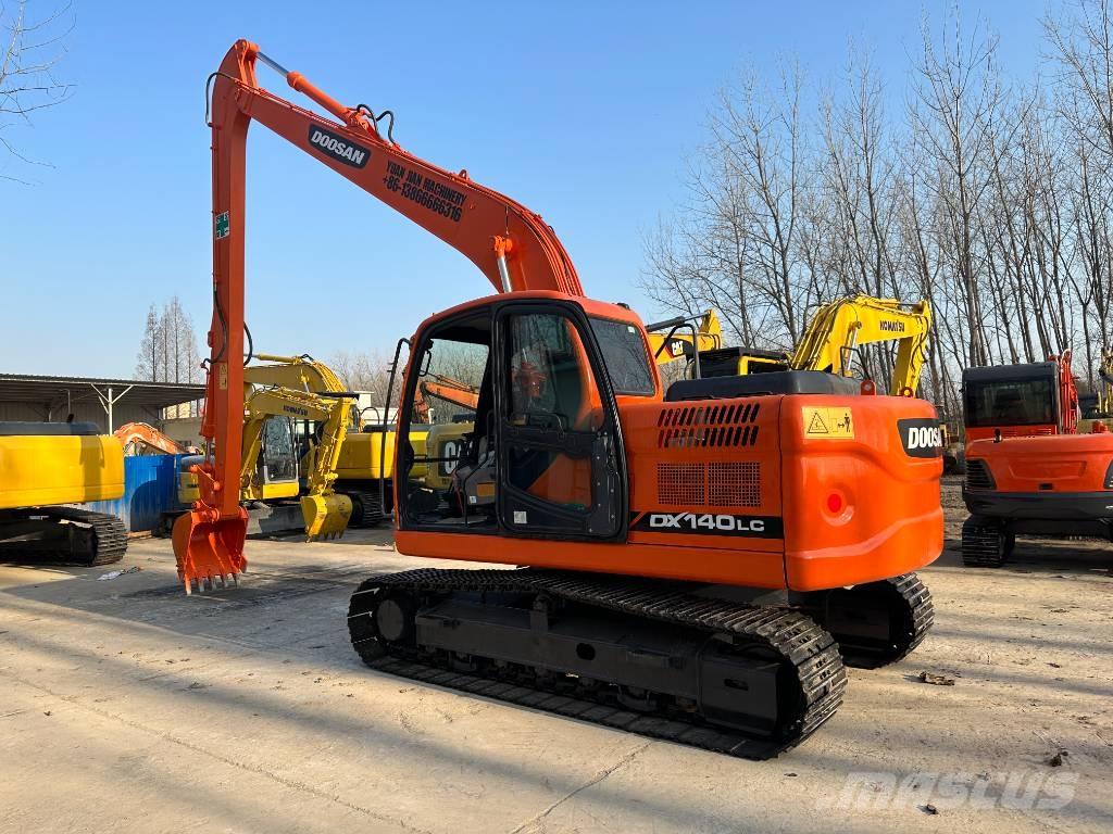 Doosan DX140 Pelle sur chenilles