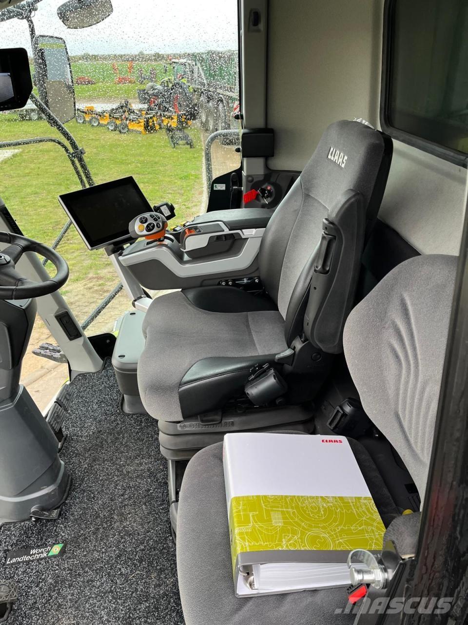 CLAAS Lexion 5300 Moissonneuse batteuse