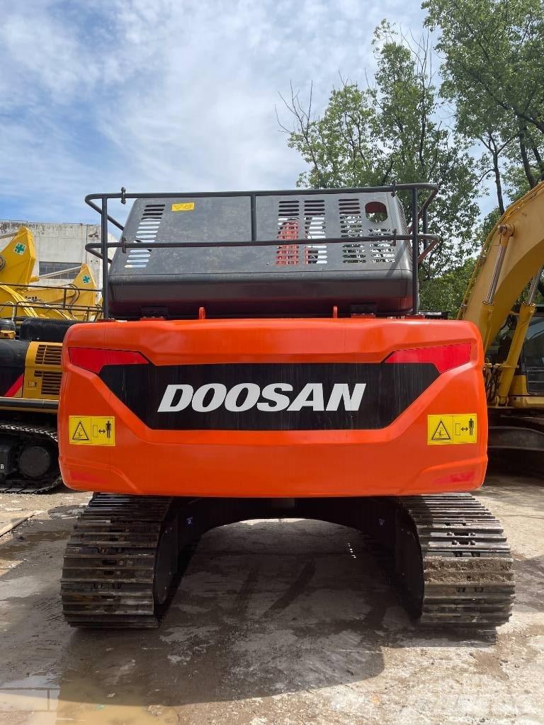 Doosan DX 225 Mini pelle 7t-12t
