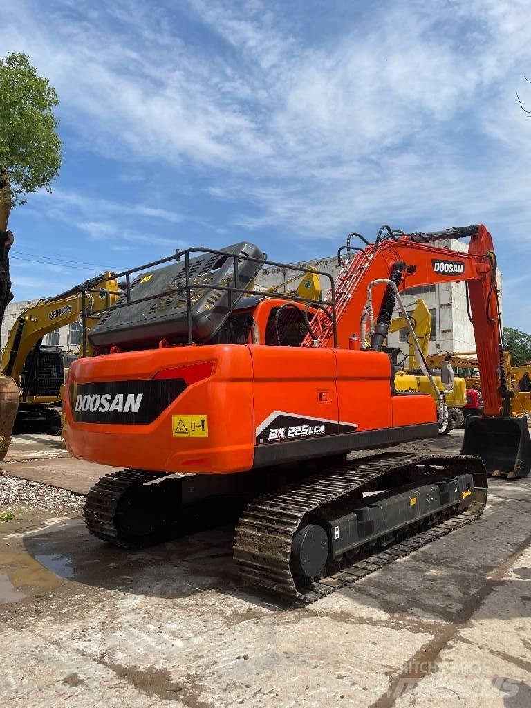 Doosan DX 225 Mini pelle 7t-12t