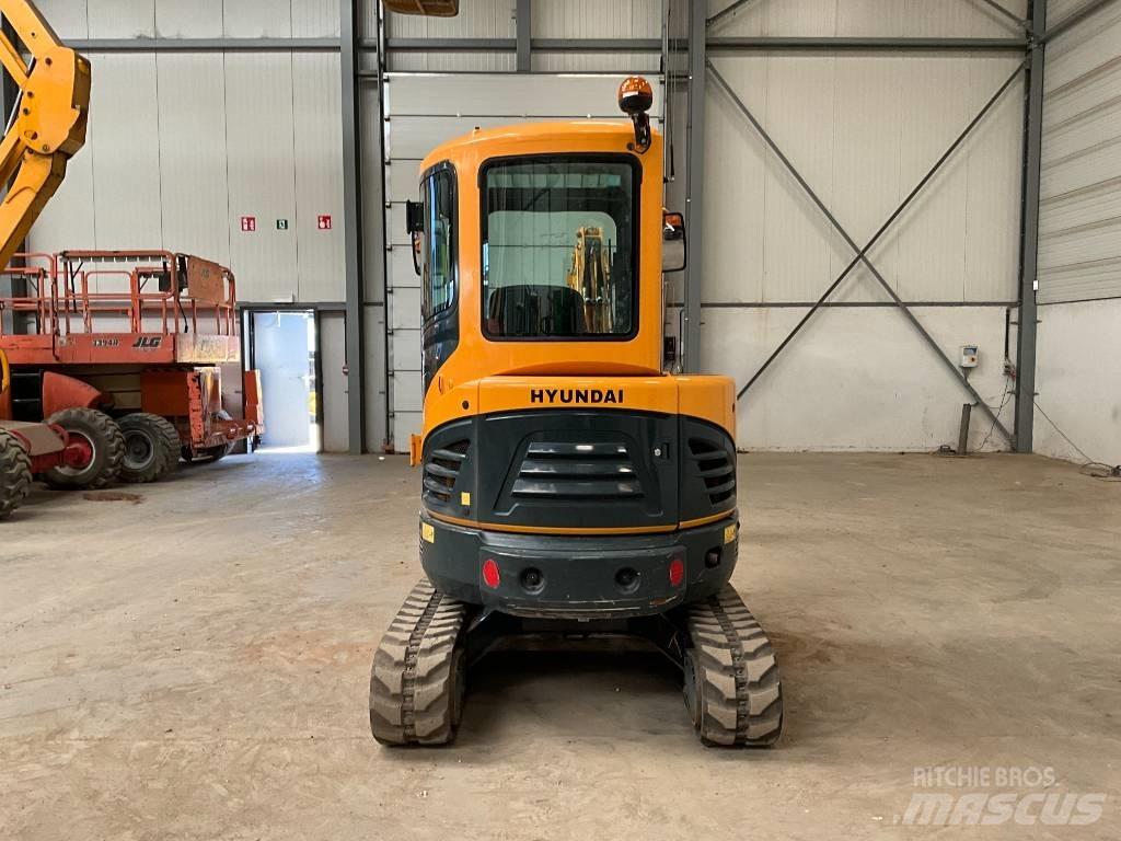 Hyundai 30 Z-9AK Mini pelle < 7t