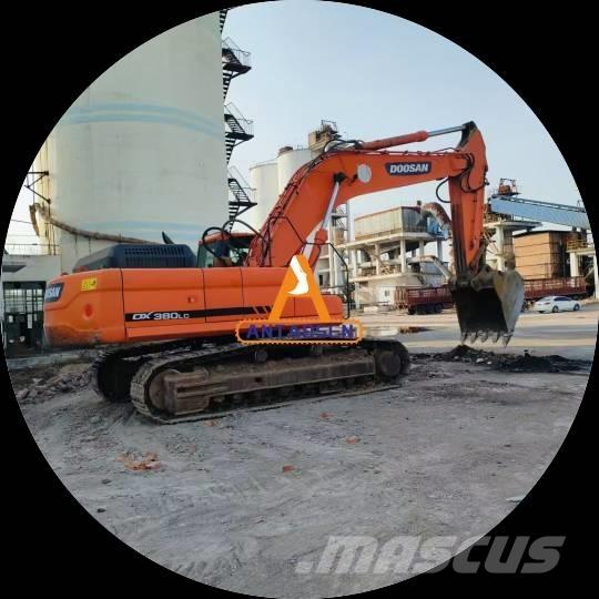 Doosan DX 380 LC Pelle sur chenilles