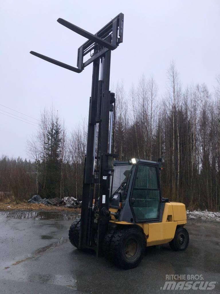 CAT DP 50 K Chariots diesel