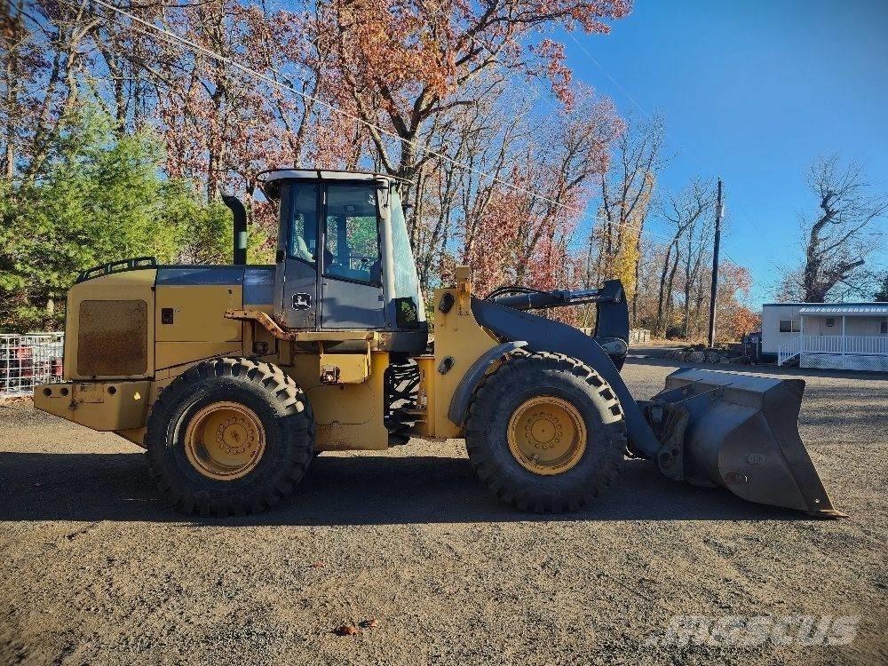 John Deere 624 J Chargeuse sur pneus