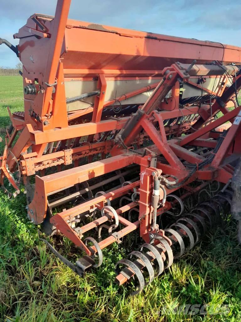 Kuhn Integra 4000 Semoir combiné