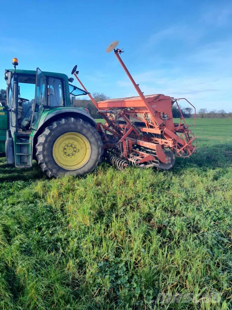 Kuhn Integra 4000 Semoir combiné