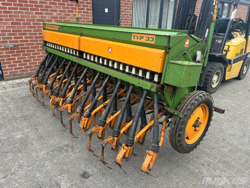 Amazone D7 Type 33 Semoir