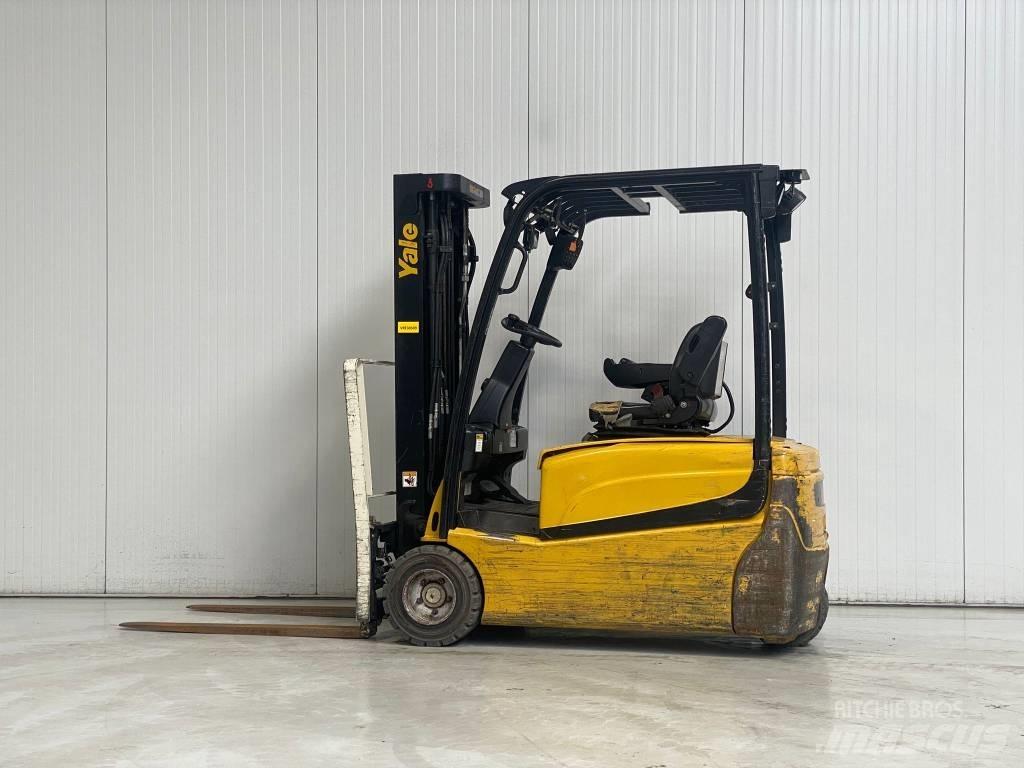 Yale ERP20VT LWB Chariots élévateurs électriques