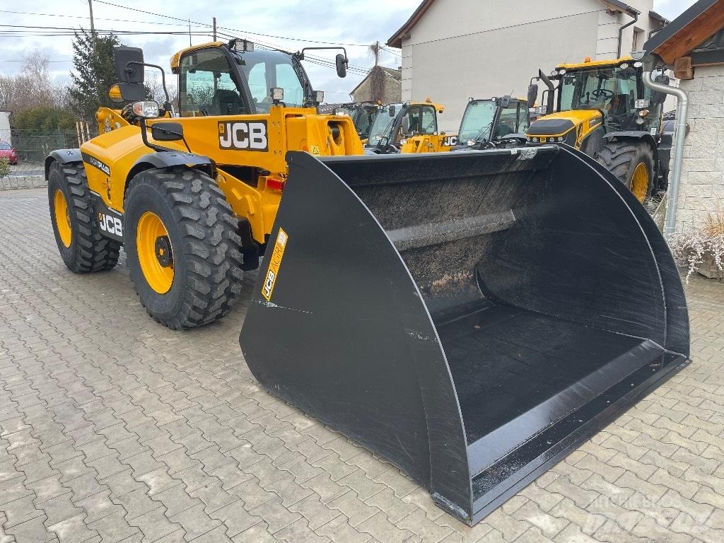 JCB 560-80 AGRI PLUS Chariot télescopique