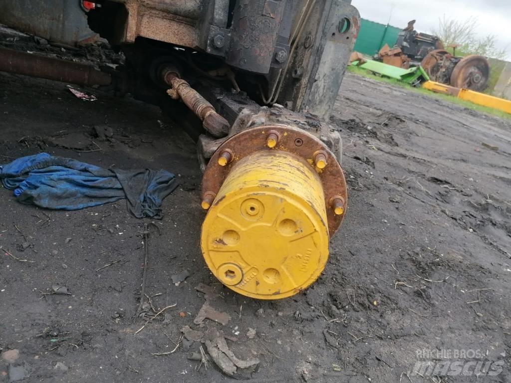 Volvo EW140 2002r Pelle sur pneus