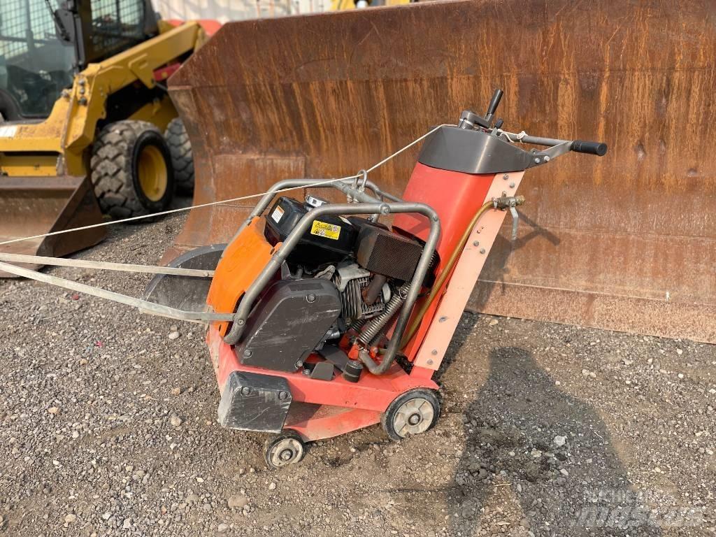 Husqvarna FS413 Bétonnière