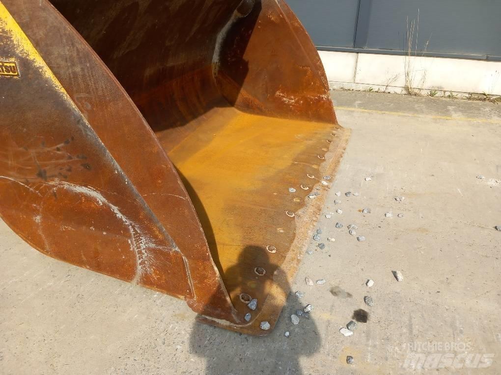 Komatsu WA475-10 Chargeuse sur pneus