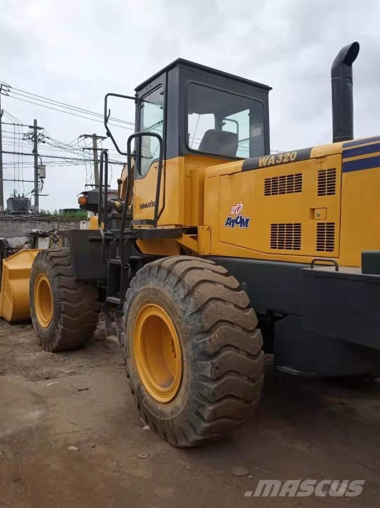 Komatsu WA 320-3 Chargeuse sur pneus