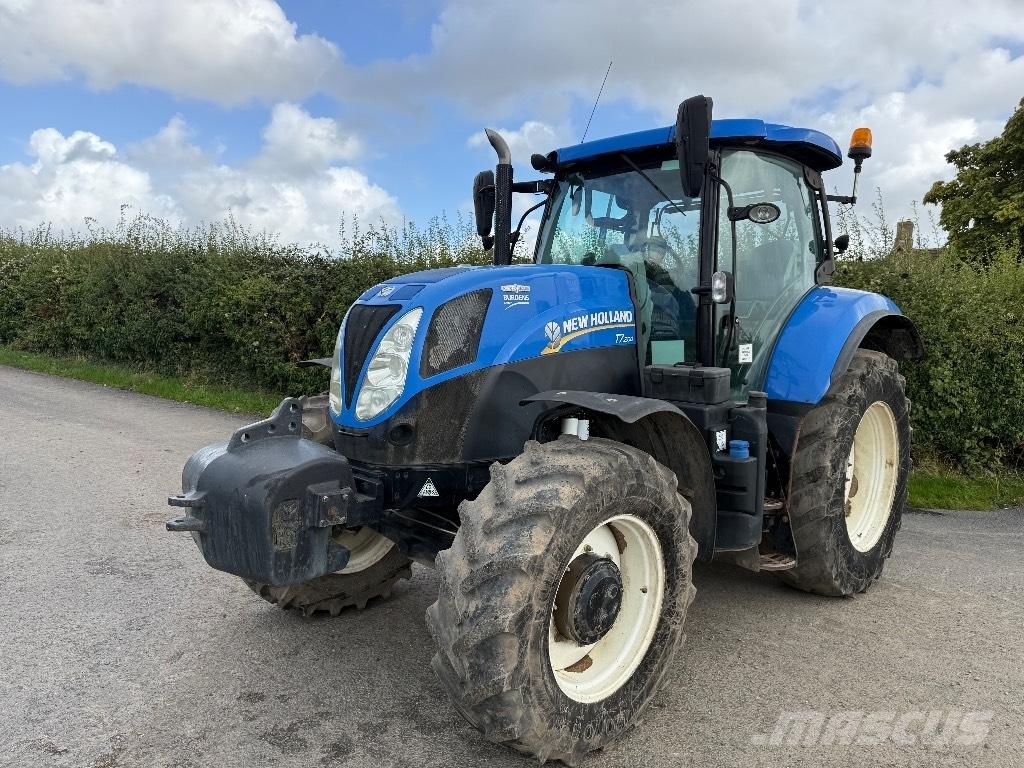 New Holland T 7.200 Tracteur