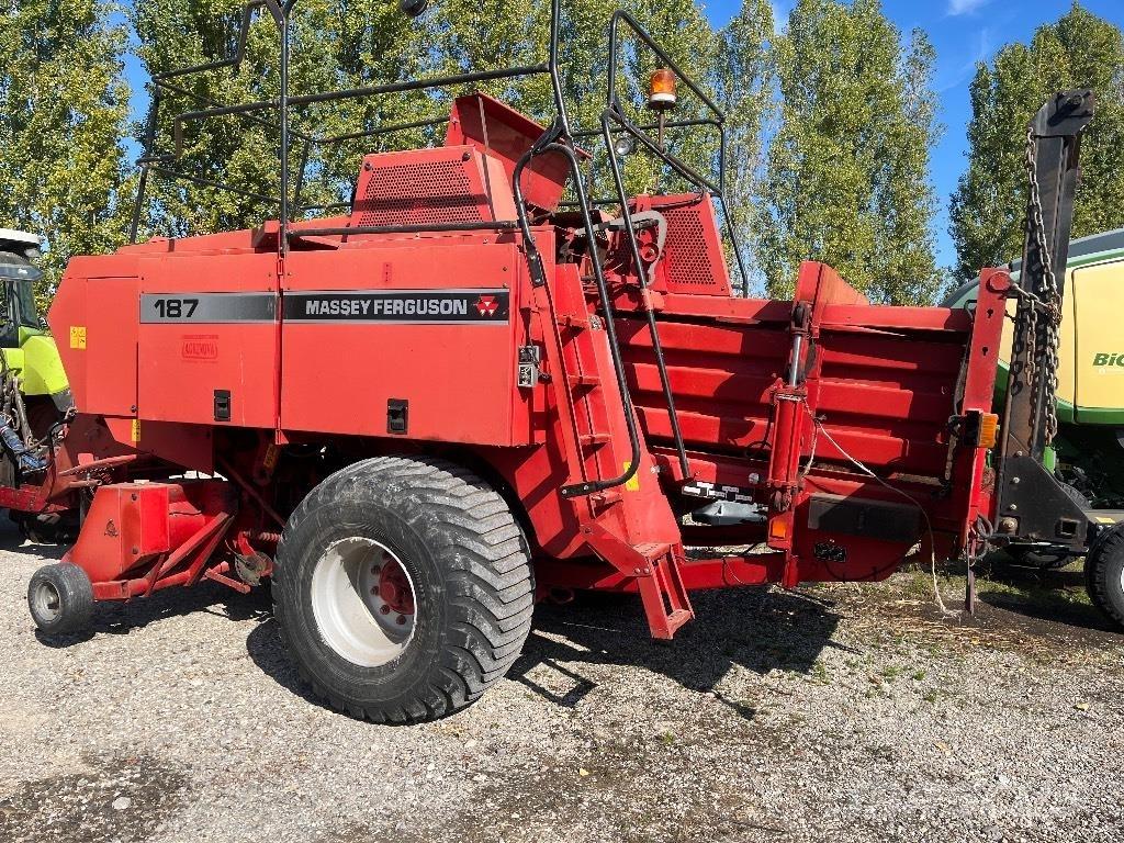 Massey Ferguson 187 Presse cubique