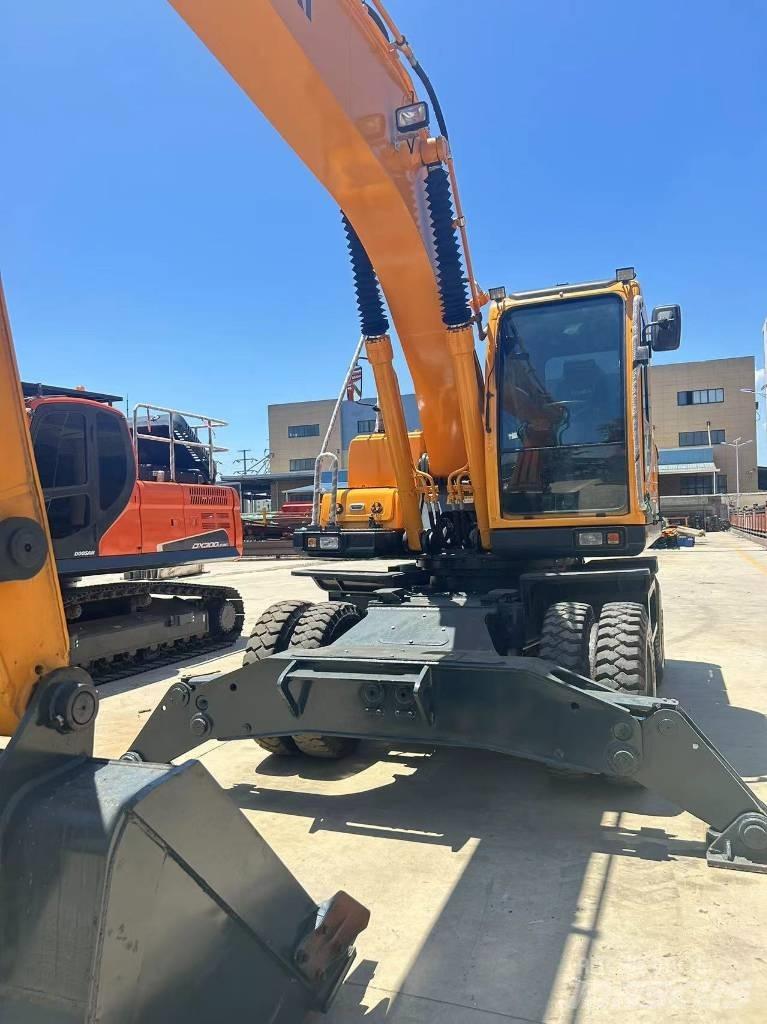 Hyundai R210W-9 Pelle sur pneus
