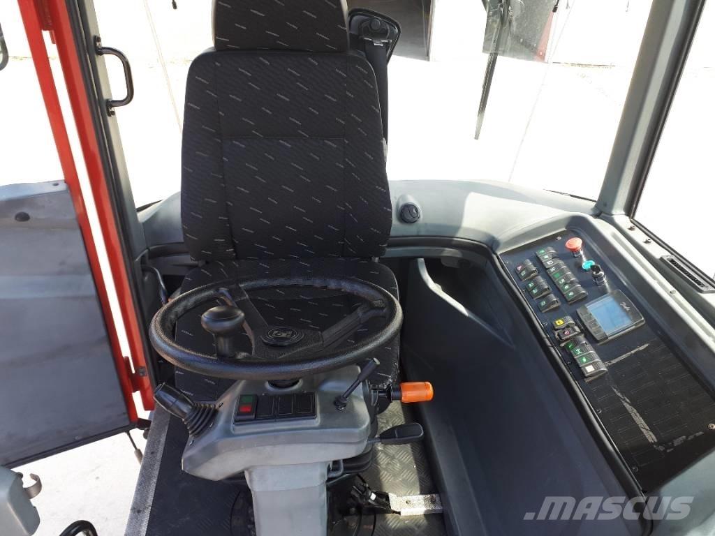 Kalmar TR618i Tracteur de manœuvre