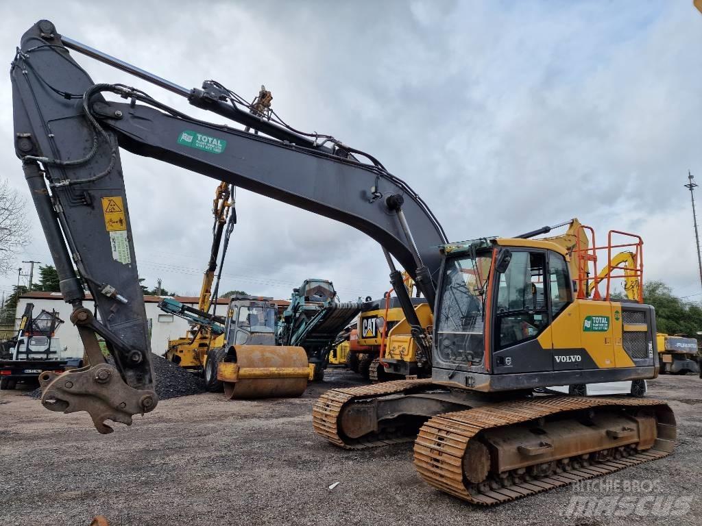 Volvo EC 220 E Pelle sur chenilles