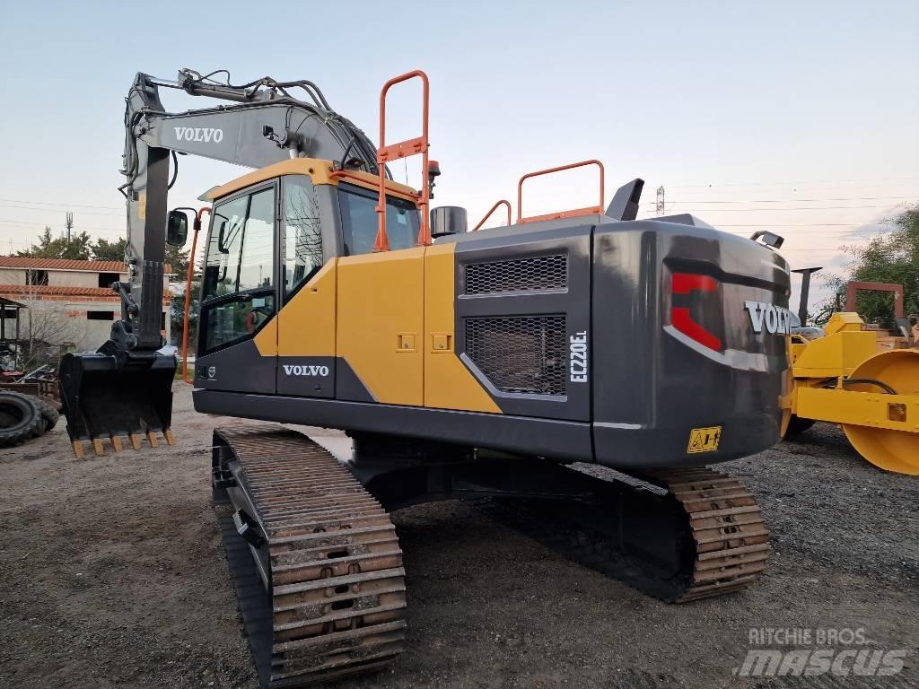 Volvo EC 220 E Pelle sur chenilles