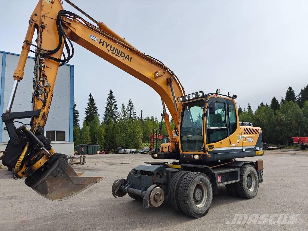 Hyundai R170-W9 Pelle sur pneus