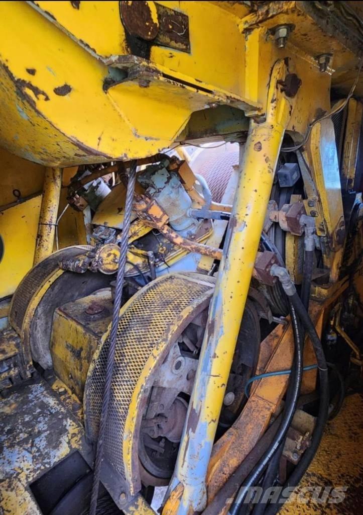 American 9299 Grue sur chenilles