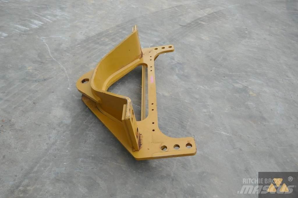 CAT 140M3 Drawbar Transport - Autres