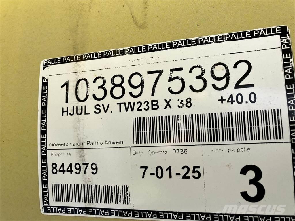 John Deere 23x38 Pneus, roues et jantes
