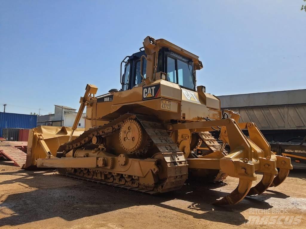 CAT D 6 R XL III Bouteurs sur chenilles
