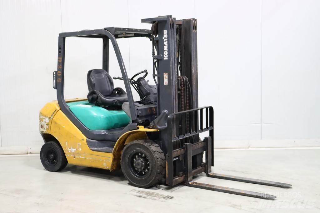 Komatsu FD25T-16 Chariots diesel