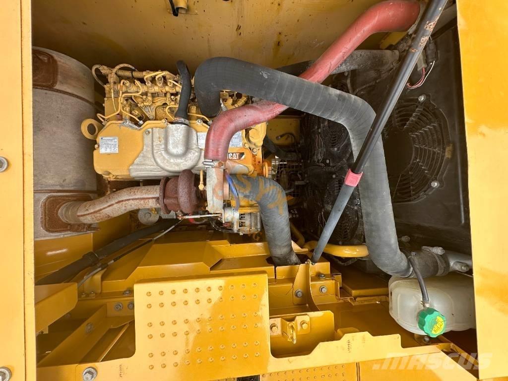 CAT 320 GC Pelle sur chenilles