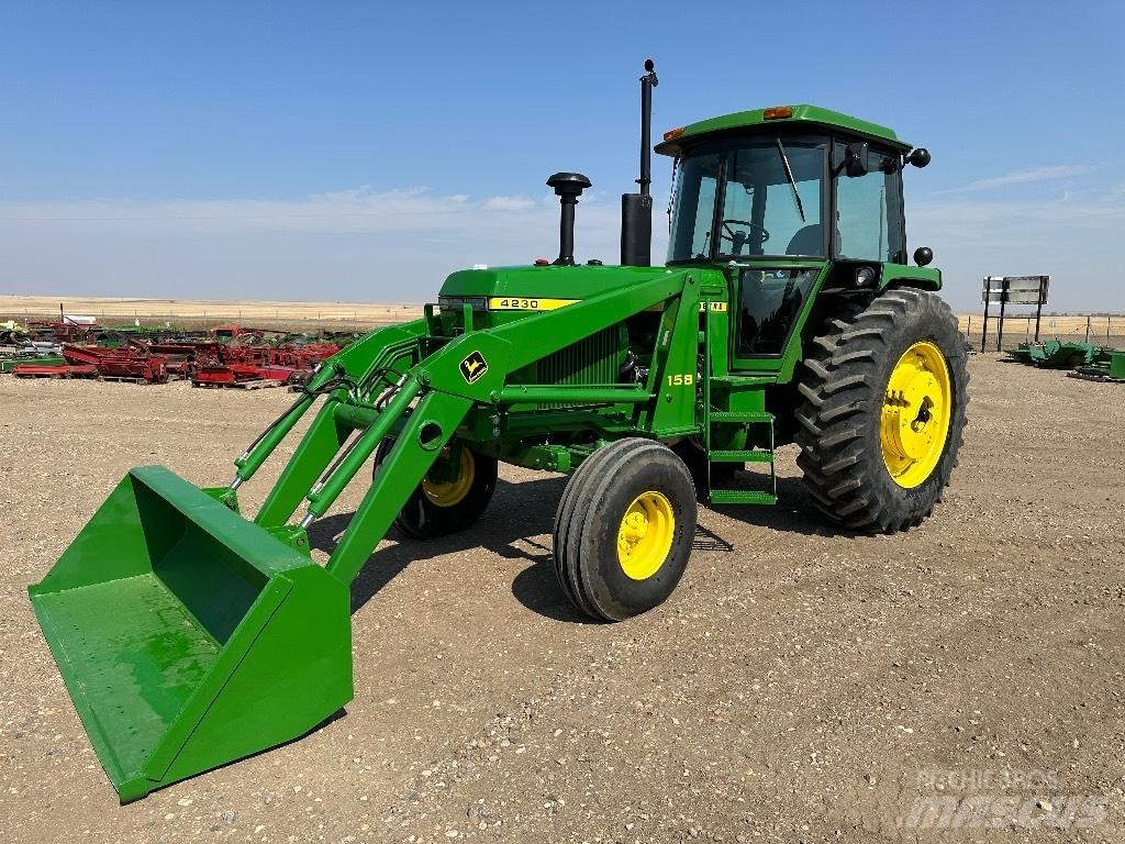 John Deere 4230 Tracteur