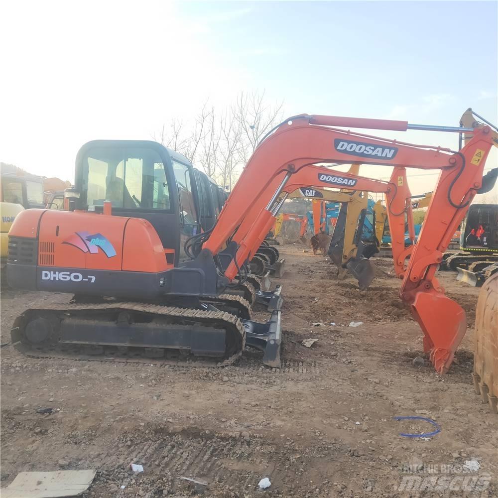 Doosan DH60-7 Pelle sur chenilles