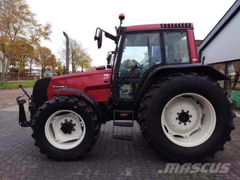Valtra 6850 Tracteur