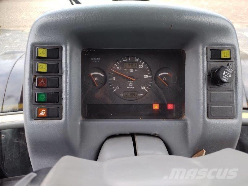 Valtra 6850 Tracteur